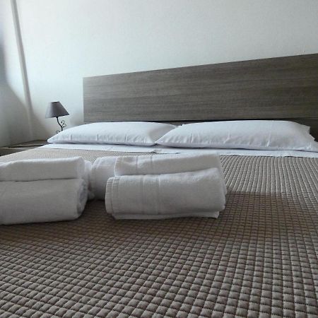 קאסטלסארדו B&B Madie מראה חיצוני תמונה